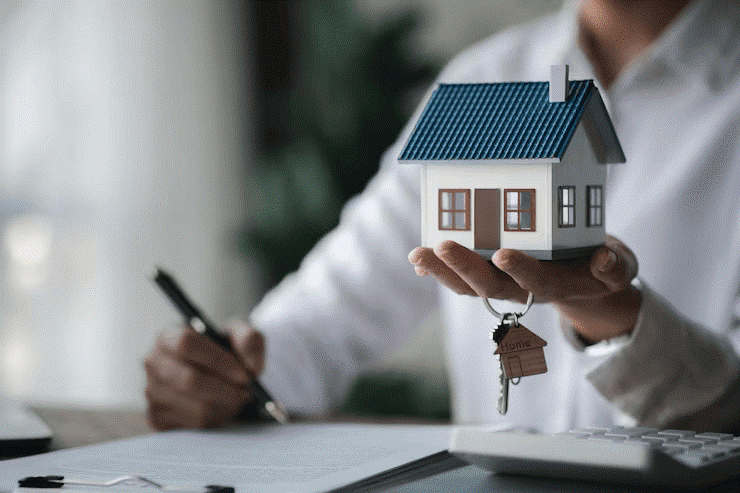 Investindo no Mercado Imobiliário: Comprando e Vendendo com Sucesso